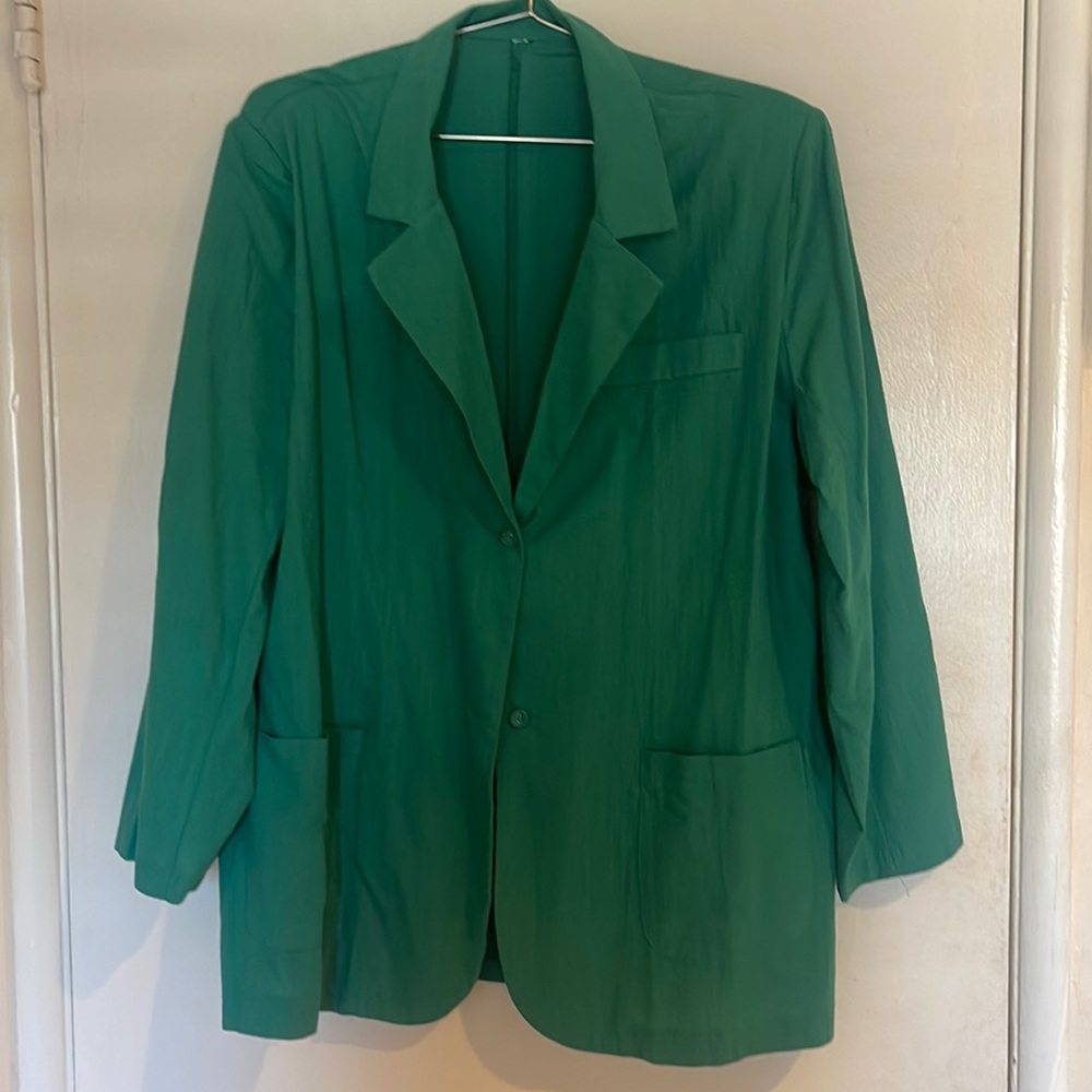Oversized green blazer